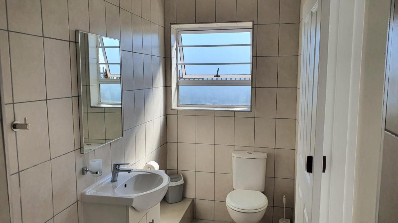 Kelzane Guesthouse Port Elizabeth Eksteriør bilde
